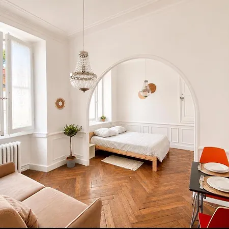 Palais Noailles Daire Cannes