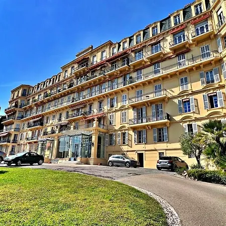 Appartement Palais Noailles