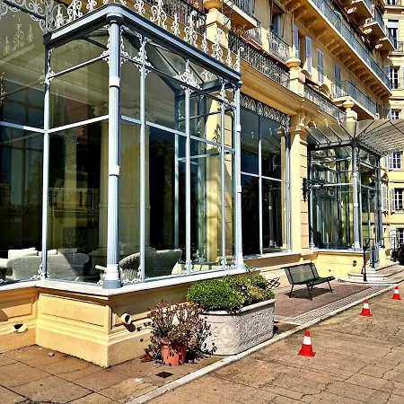 Palais Noailles