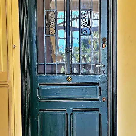 Appartement Palais Noailles *